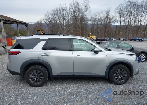 2023 Nissan Pathfinder Sv 4Wd z USA, uszkodzony, nr VIN 5N1DR3BC3PC212444